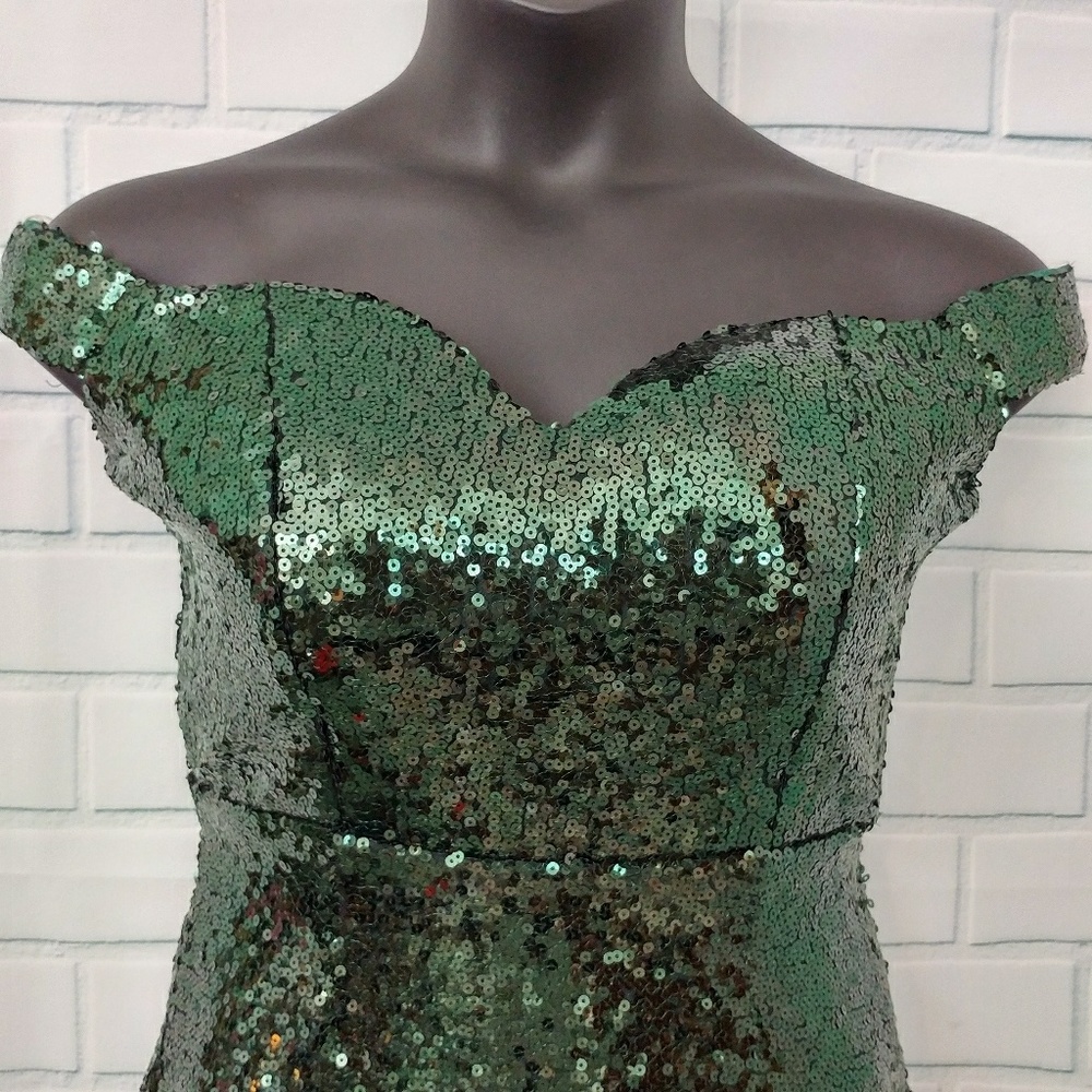 Windsor Sparkling Green Sequin Dress - Size 9 - Picture 6 of 7